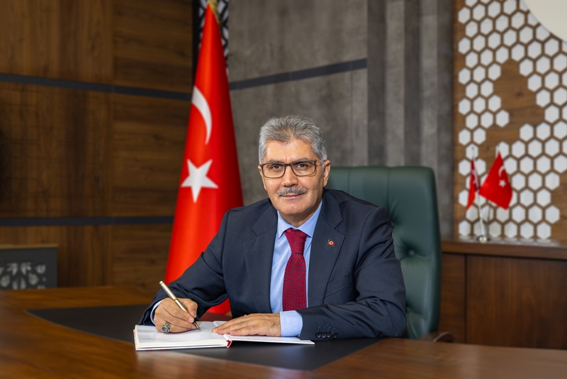Valimiz Sayın Cahit ÇELİK’in 18 Mart Şehitleri Anma Günü ve Çanakkale Deniz Zaferi'nin 110. Yıldönümü Mesajı